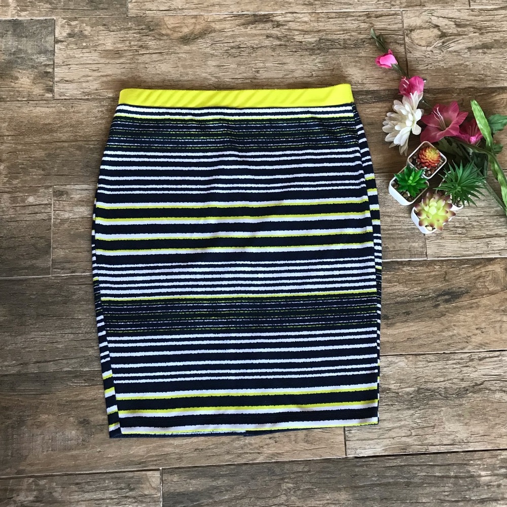 😍4/$20 Soulmates Pencil Skirt